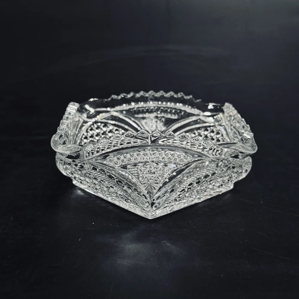 Vintage Mid Century Starburst‎ Clear Crystal Glass Ashtray Vanity Trinket Dish